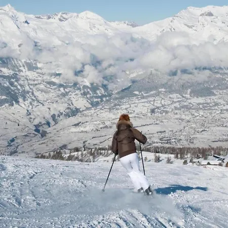 In With Stunning Mountain Views Apartment *